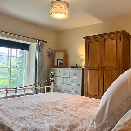 Plas Yn Yale With Mountain Views From All Windows Wrexham Exterior foto